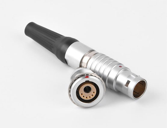 如何選擇適合的深水航空連接器？