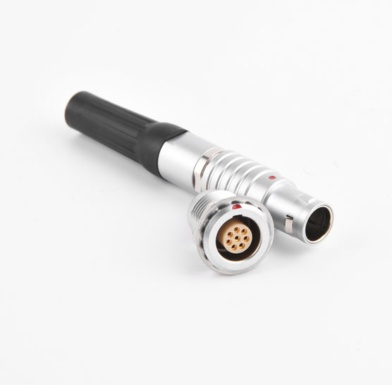 航空連接器的尾部附件要擰多緊？