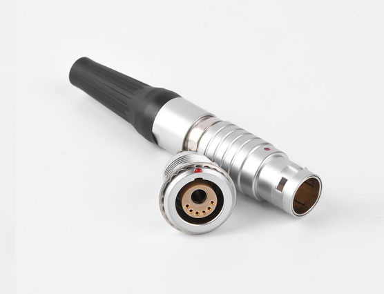 航空插頭的標(biāo)準(zhǔn)尺寸是多少？