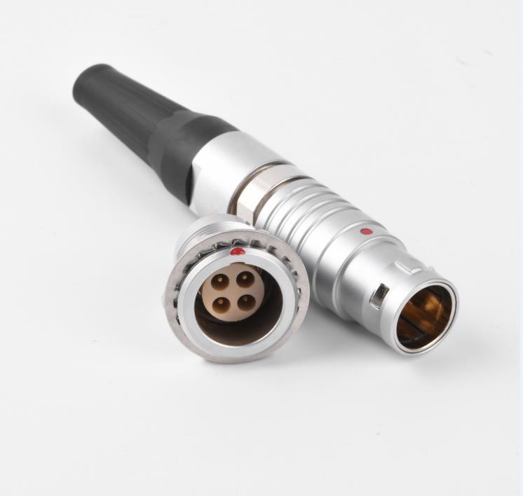 航空插頭的設(shè)計是否考慮了重力加速度對連接的影響？