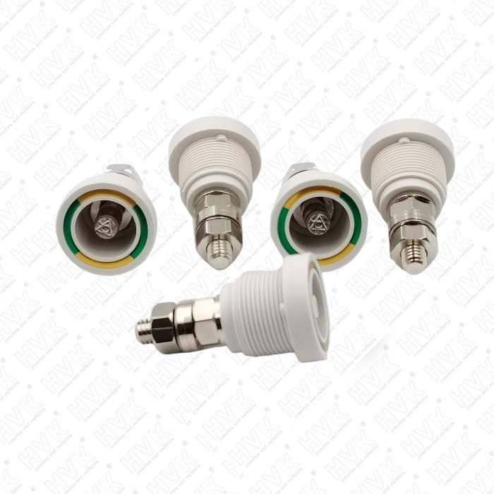 在醫(yī)療設(shè)備電氣安全中，接地柱主要為了防止哪兩種傷害？